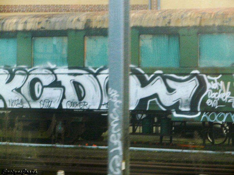 A TRAVERS LA VITRE - A Grande Vitesse 3