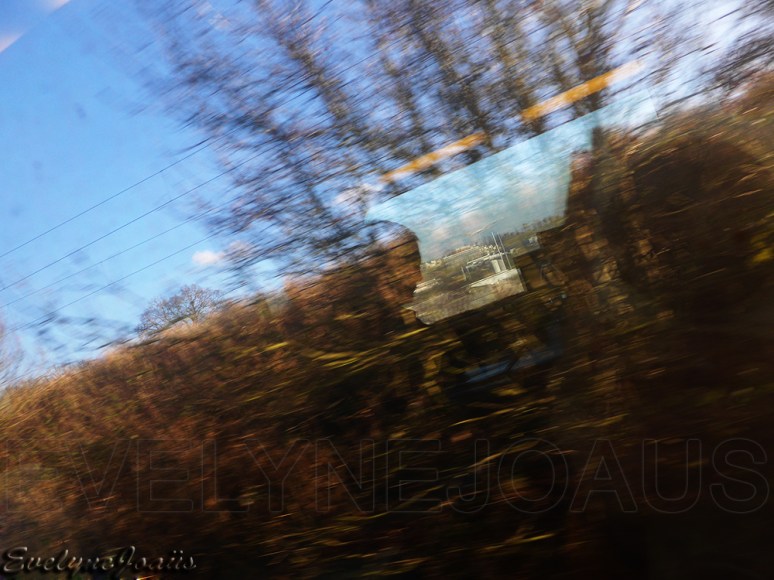 A TRAVERS LA VITRE - A Grande Vitesse 7